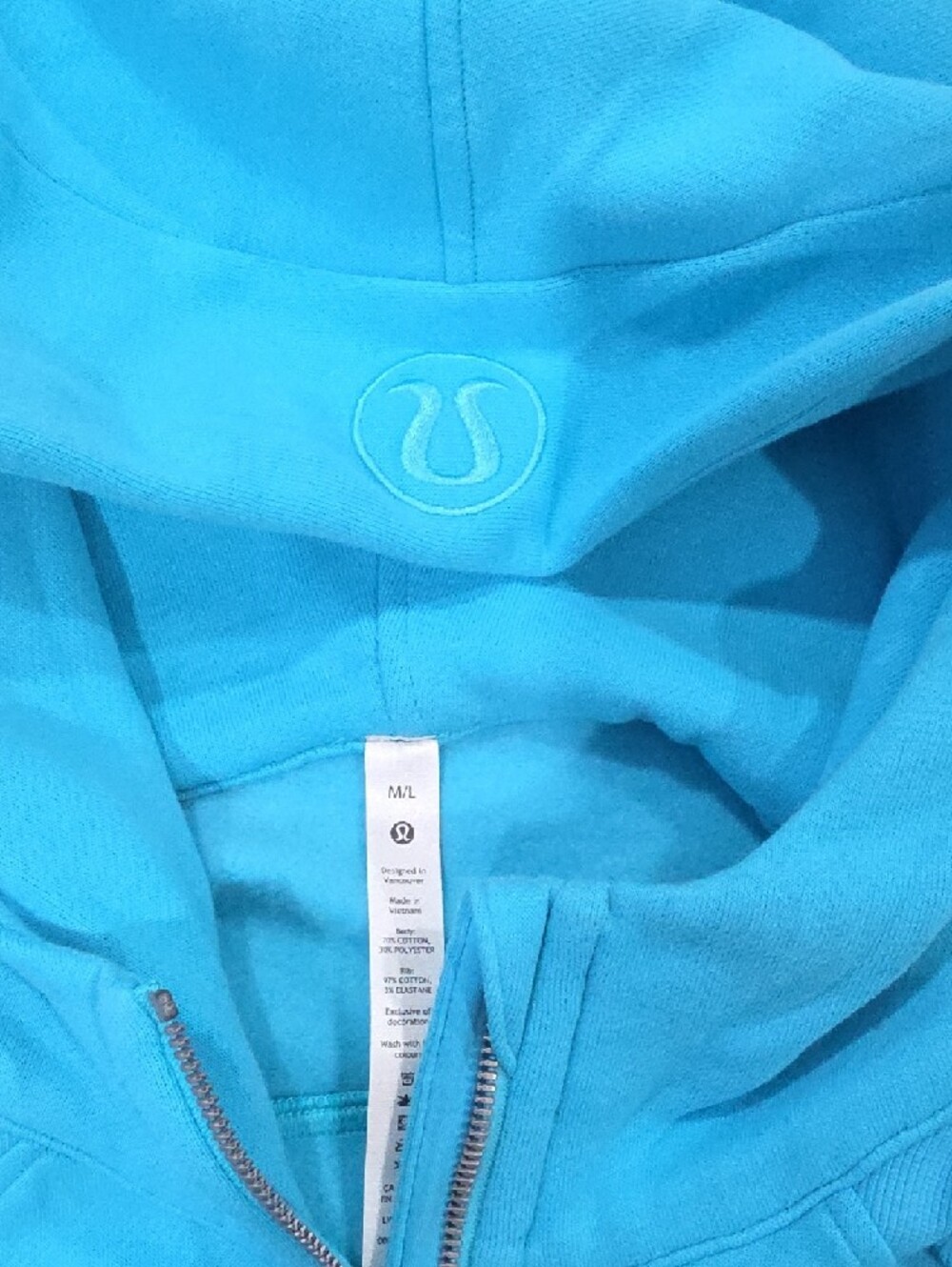 Lululemom Scuba Half Zip - Picture 3 of 3